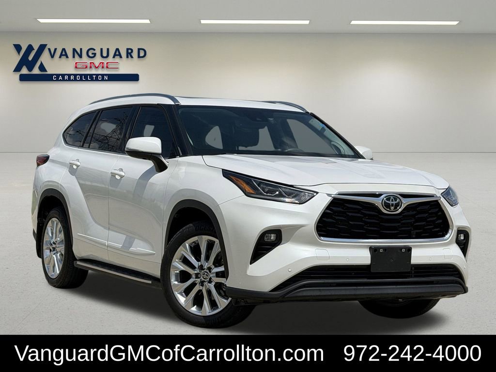 Used 2023 Toyota Highlander Limited image 1