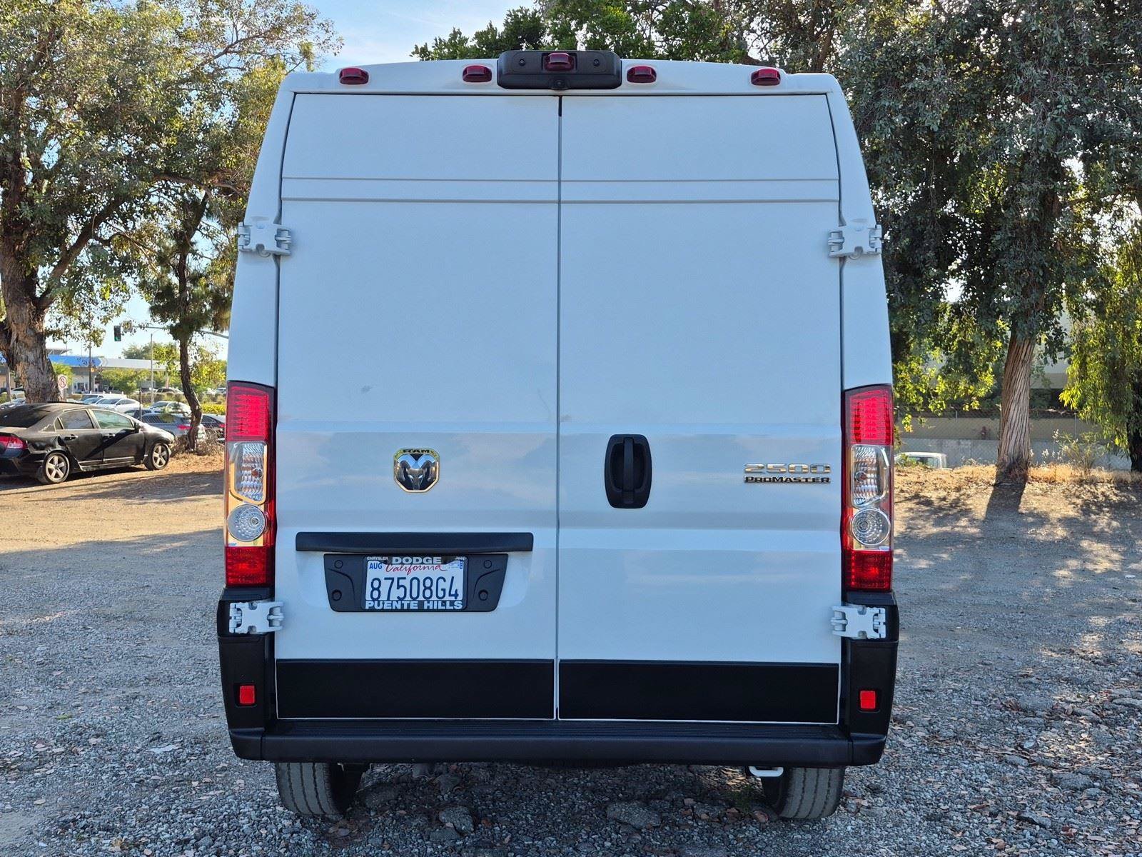 Used 2026 RAM ProMaster 2500 w/ Convenience Group FWD image 5
