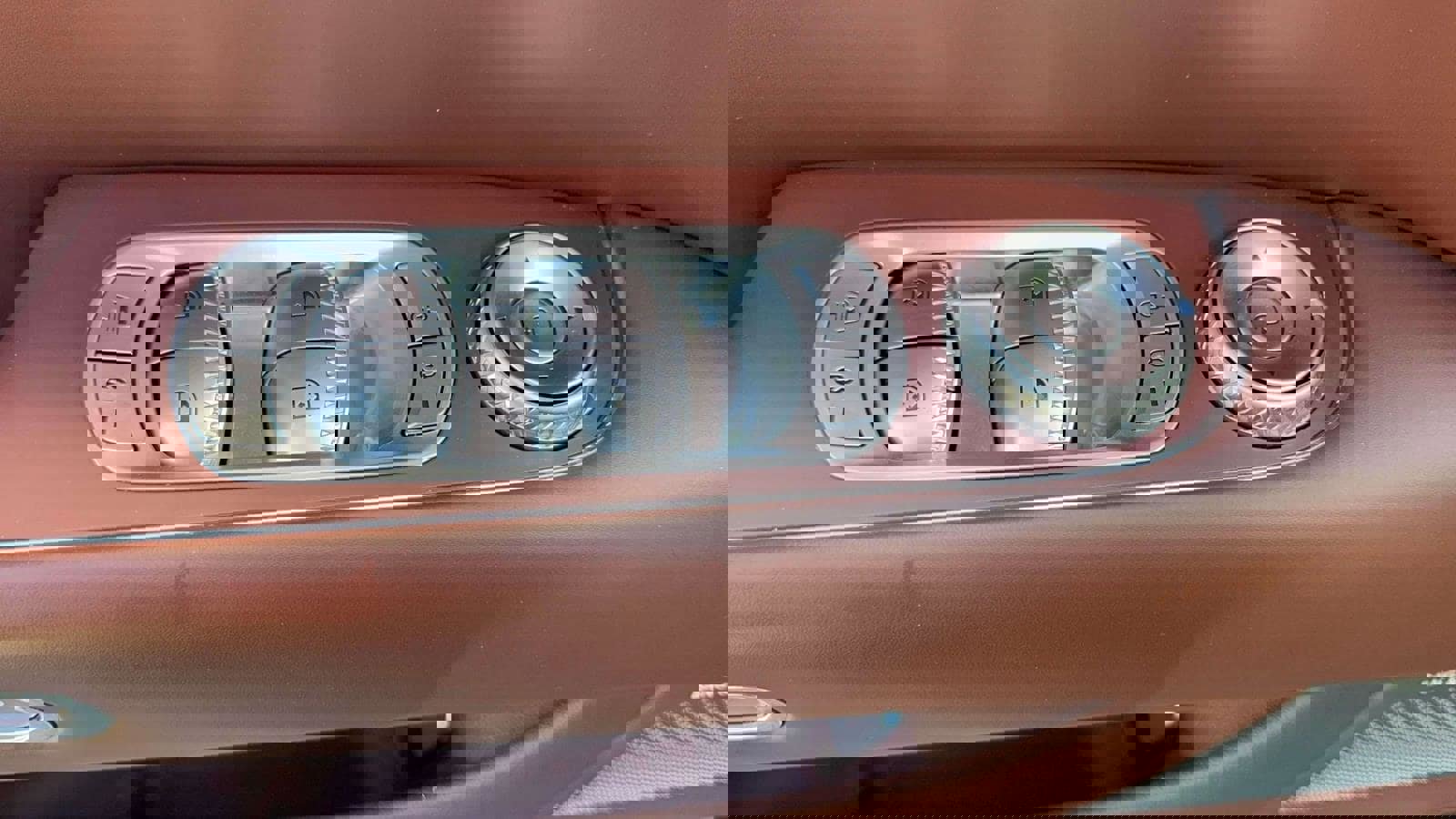 Used 2024 Genesis G90 3.5T image 14