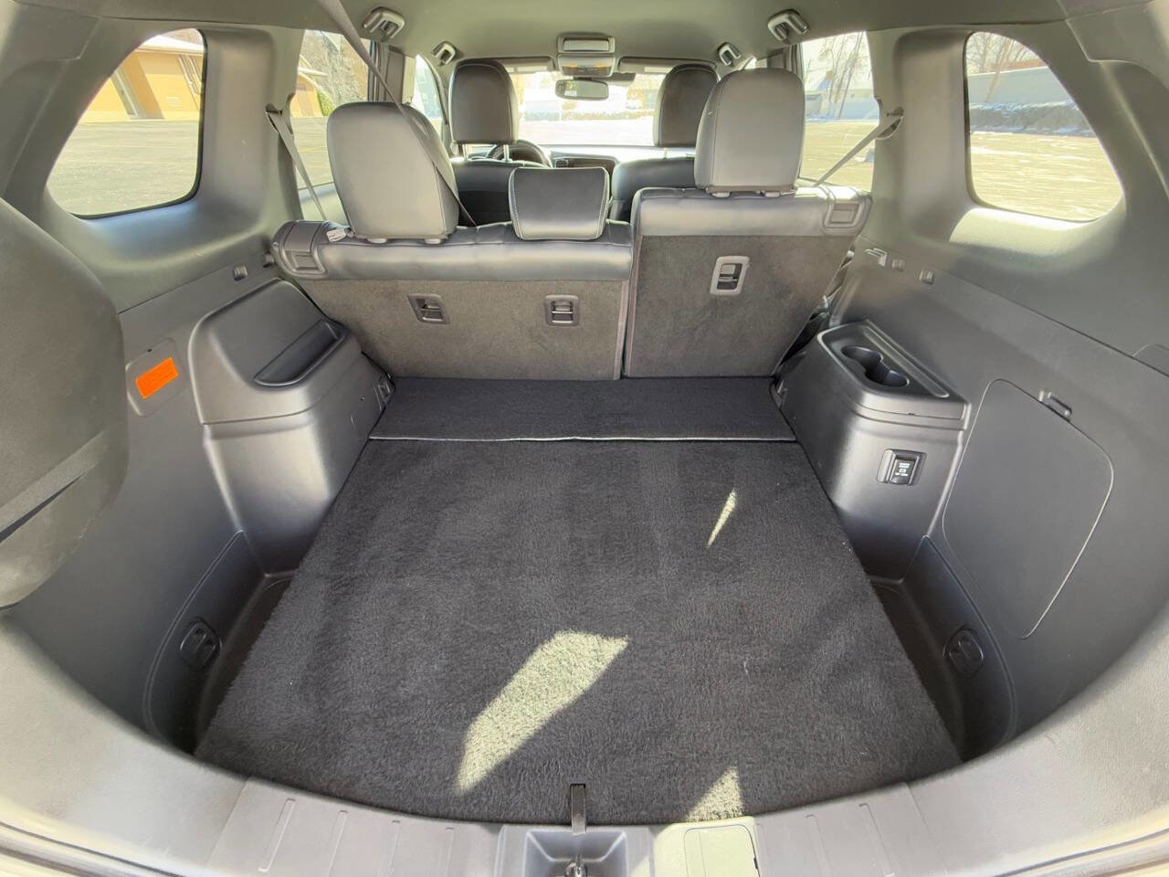 Used 2022 Mitsubishi Outlander SEL AWD/4WD image 16