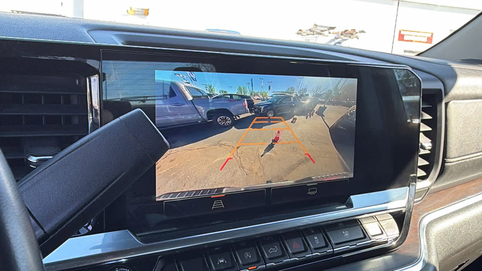 Certified 2024 GMC Sierra 1500 SLT image 16