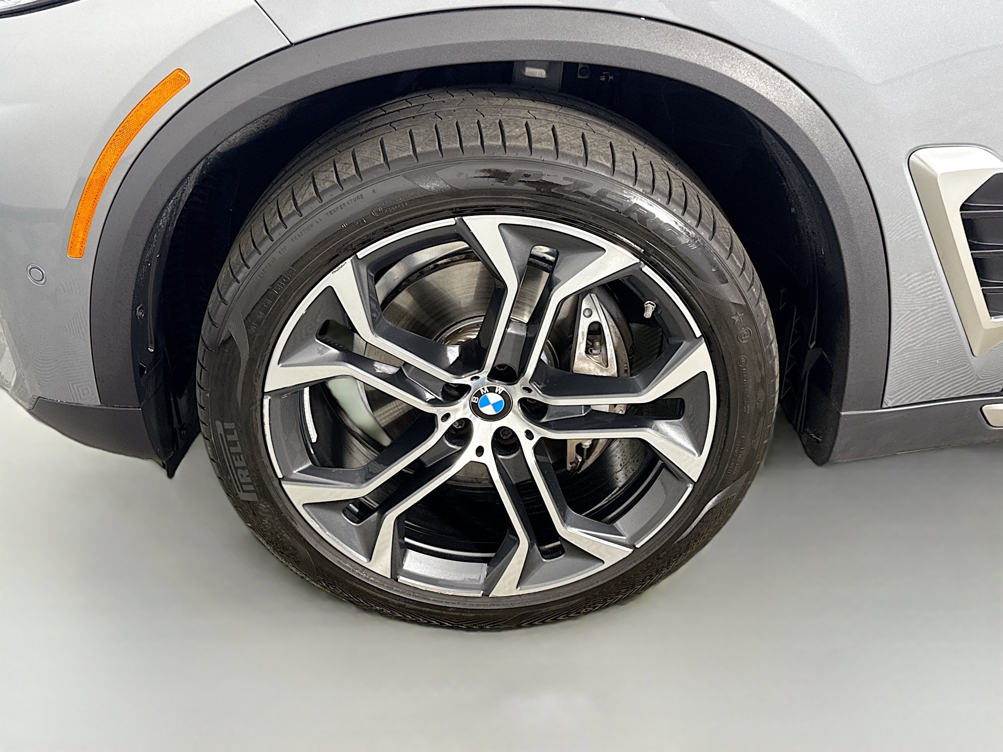Used 2024 BMW X5 sDrive40i RWD image 38