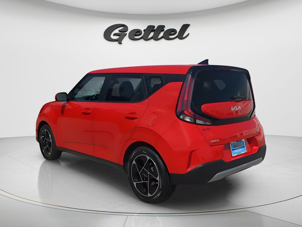 Used 2023 Kia Soul EX FWD image 7