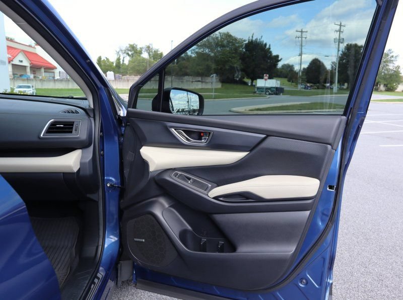 Used 2022 Subaru Ascent Limited w/ Technology Package AWD/4WD image 24