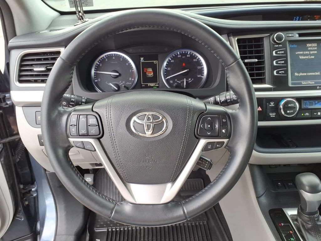 Certified 2019 Toyota Highlander XLE AWD/4WD image 21