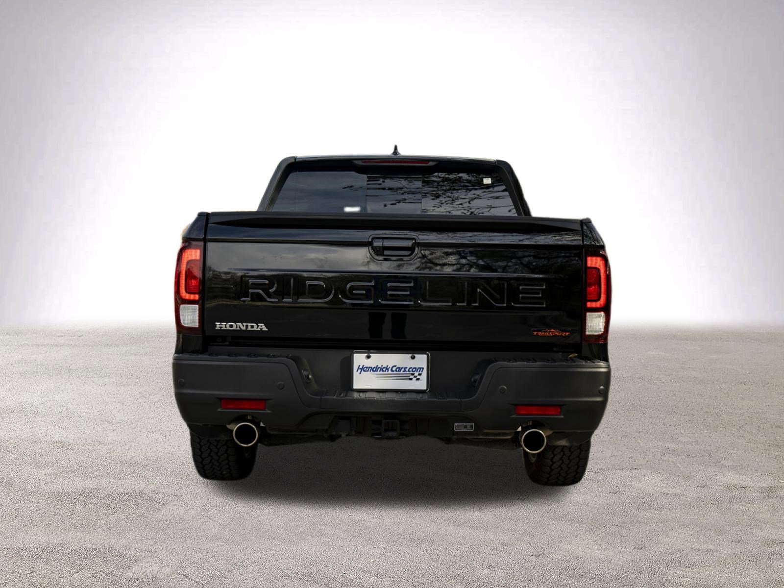 Used 2025 Honda Ridgeline TrailSport image 8