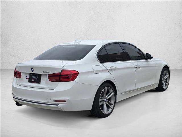 Used 2018 BMW 330i Sedan w/ Premium Package RWD image 5
