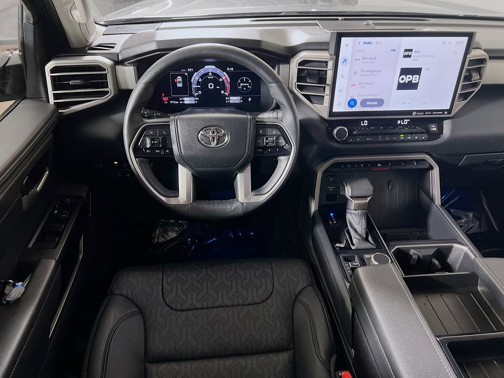 Used 2024 Toyota Tundra Limited AWD/4WD image 19