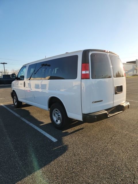 Used 2023 Chevrolet Express 3500 LS image 5