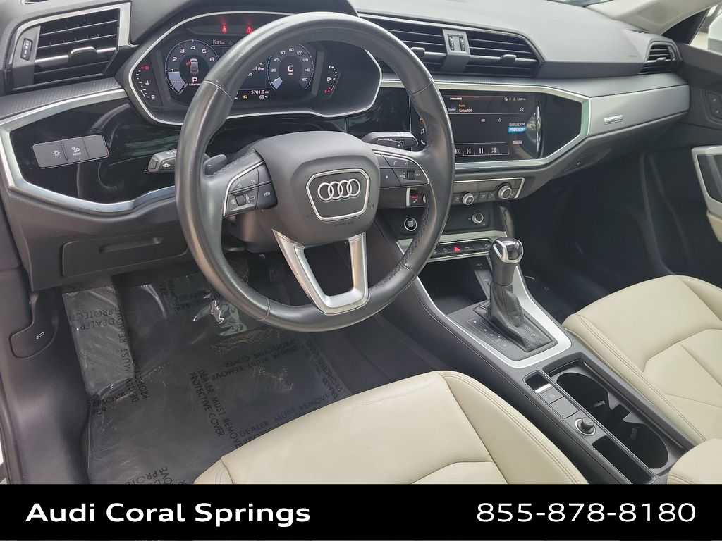 Used 2023 Audi Q3 2.0T Premium image 10