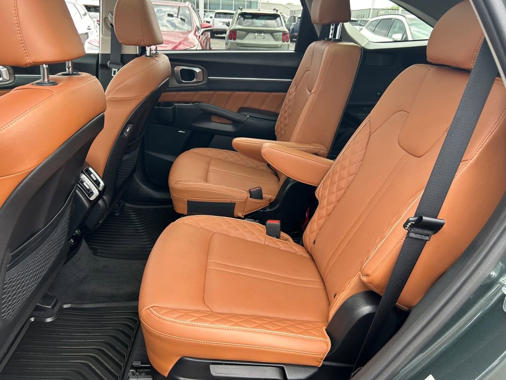Used 2022 Kia Sorento SX Prestige w/ Rust Color Package image 25