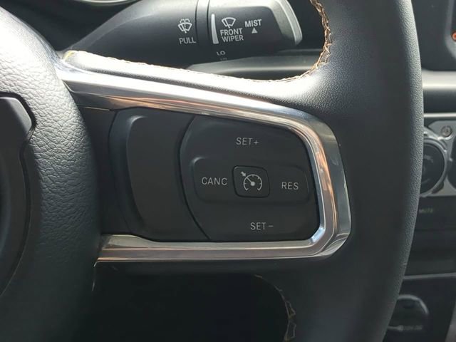 Used 2023 Jeep Gladiator Overland AWD/4WD image 30