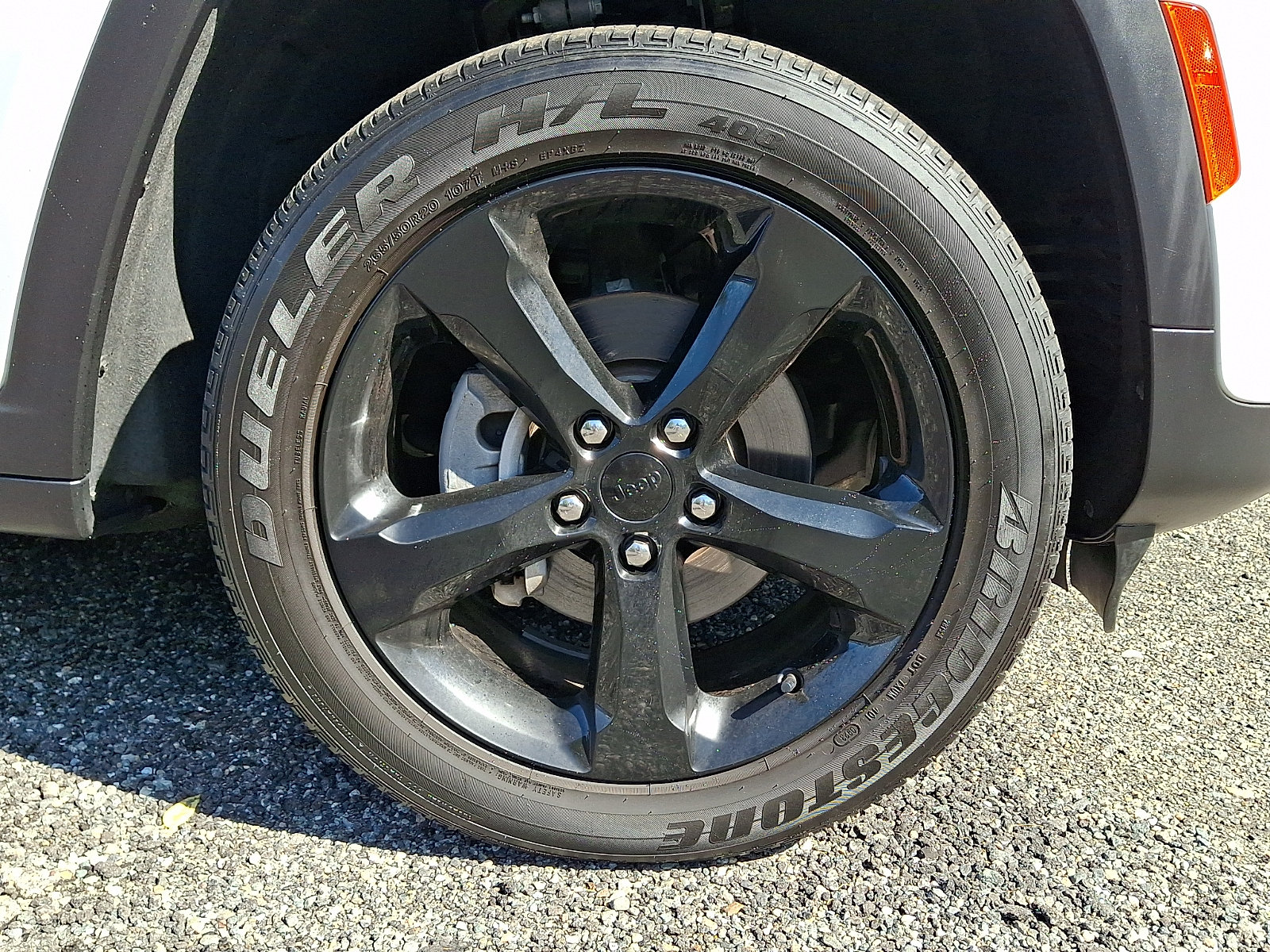 Used 2023 Jeep Grand Cherokee Altitude AWD/4WD image 8
