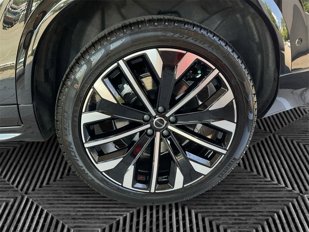 New 2026 Volvo XC90 B6 Ultra image 14