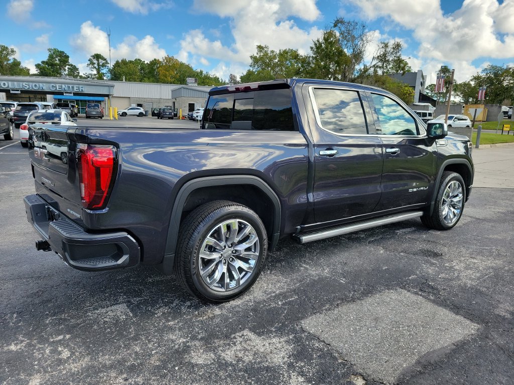 Used 2024 GMC Sierra 1500 Denali w/ Denali Reserve Package AWD/4WD image 4