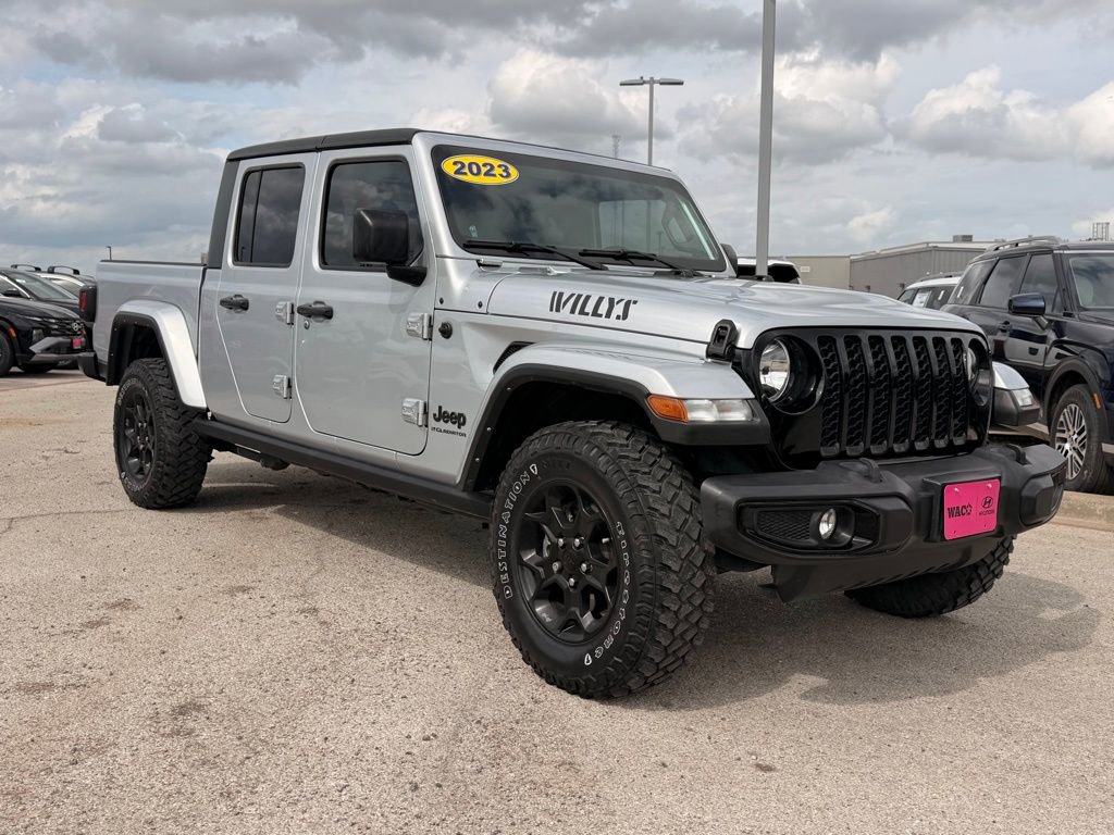 Used 2023 Jeep Gladiator Willys image 3