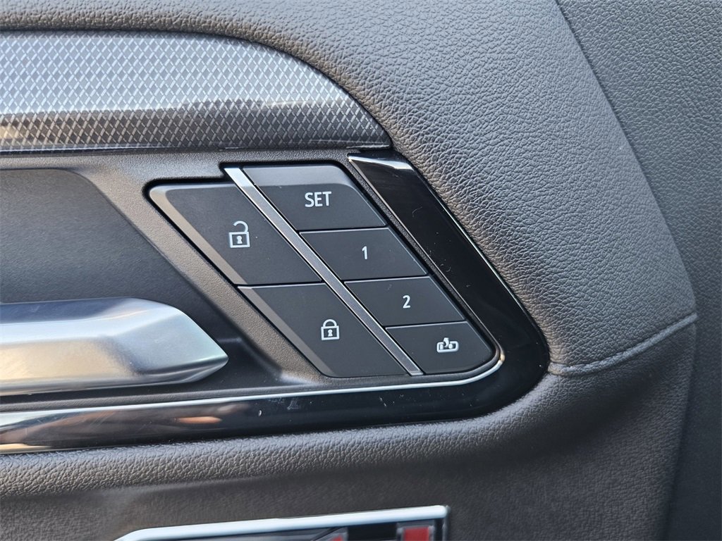 Used 2023 GMC Sierra 1500 AT4 w/ AT4 Premium Package image 12