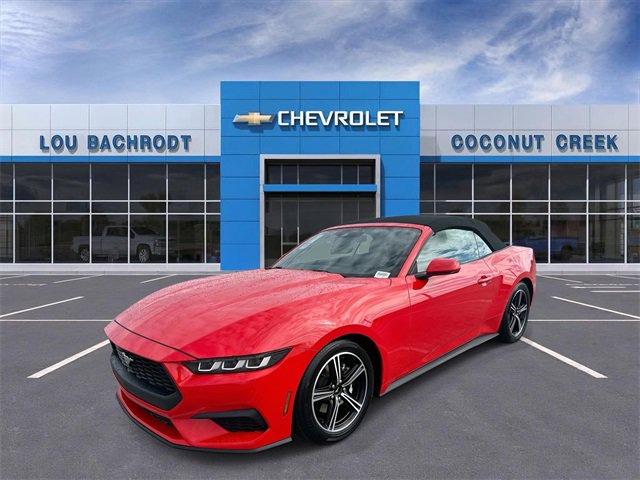 Used 2024 Ford Mustang EcoBoost image 4