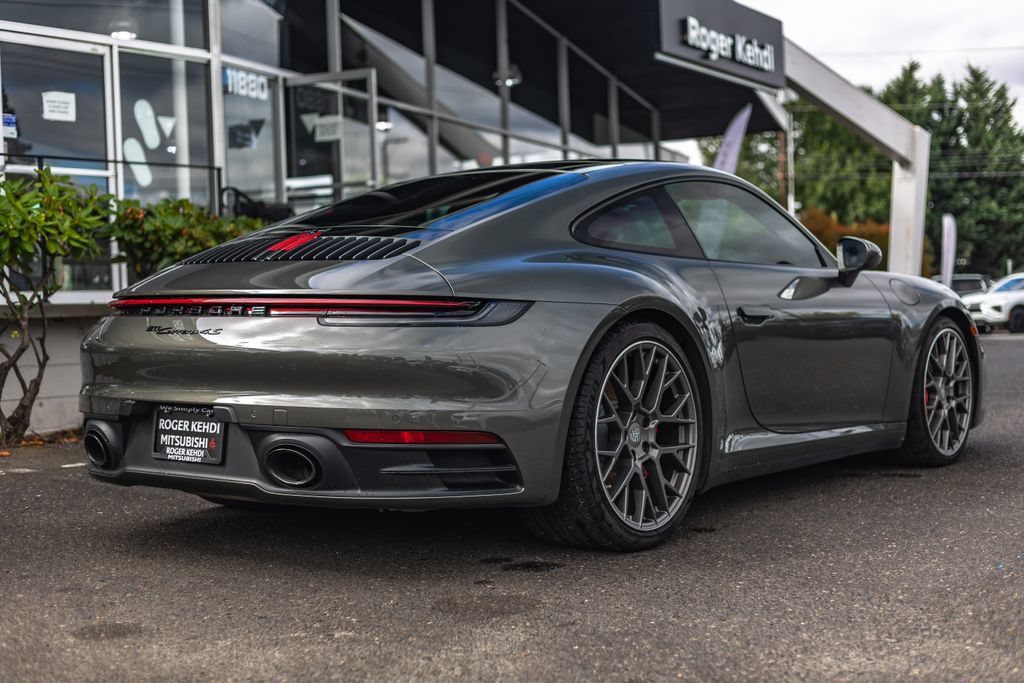 Used 2020 Porsche 911 Carrera 4S AWD/4WD image 9