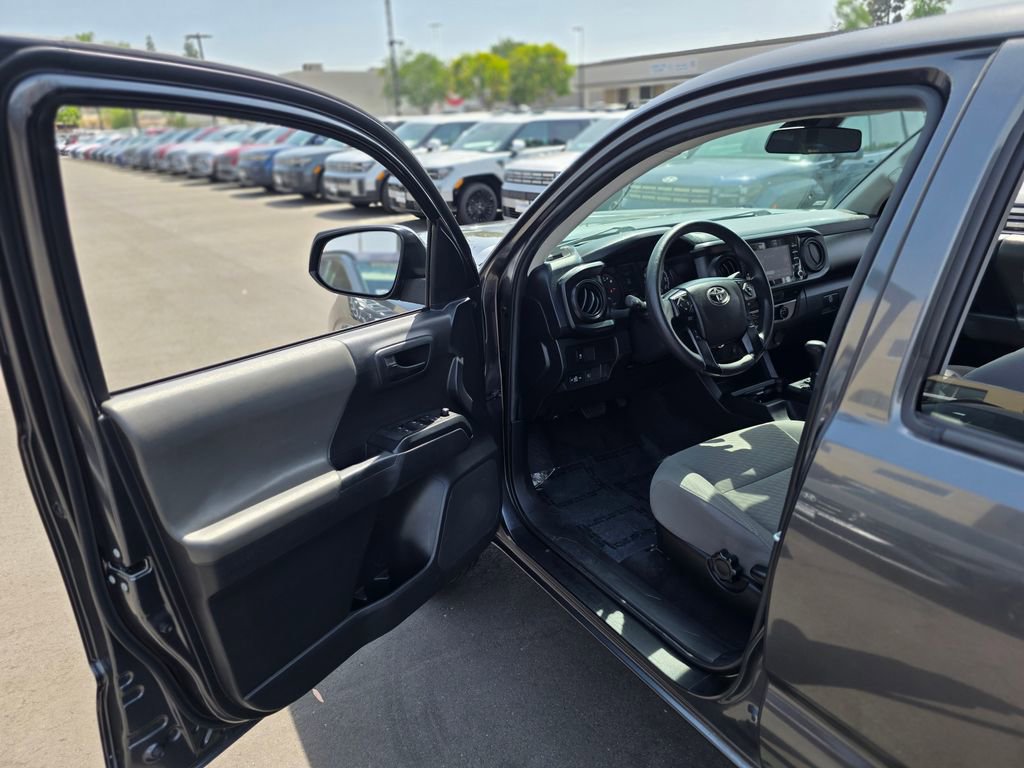 Used 2022 Toyota Tacoma SR image 36