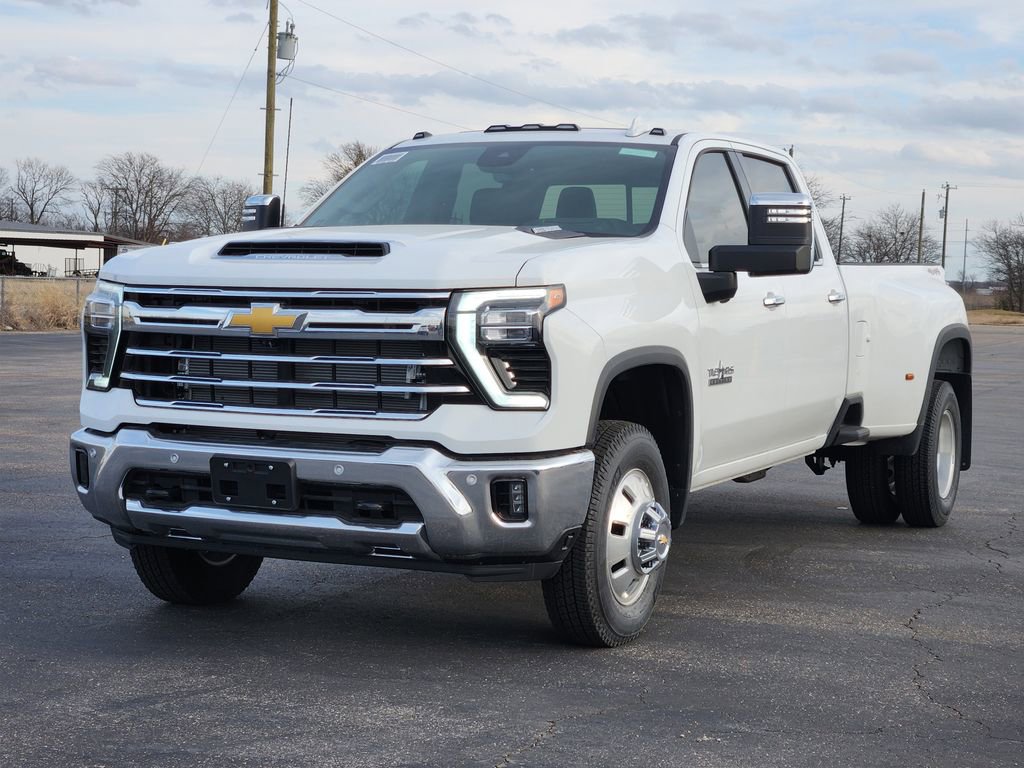 New 2026 Chevrolet Silverado 3500 LTZ w/ LTZ Texas Edition AWD/4WD image 2