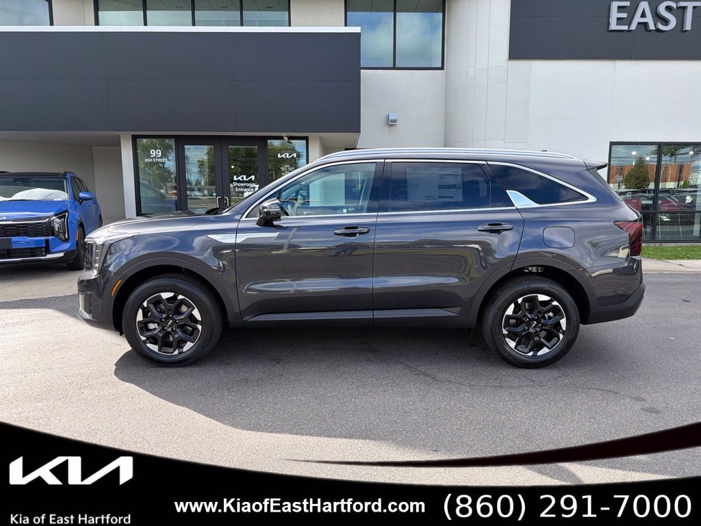 New 2026 Kia Sorento S AWD/4WD image 2