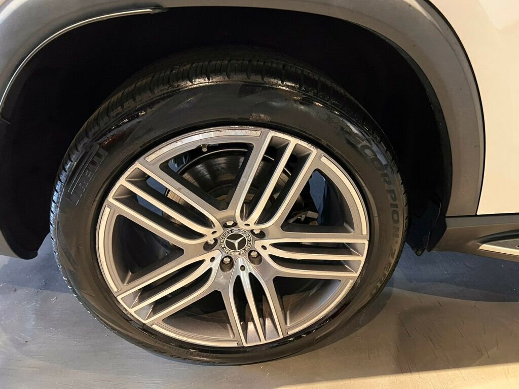 Used 2021 Mercedes-Benz GLS 450 4MATIC image 12