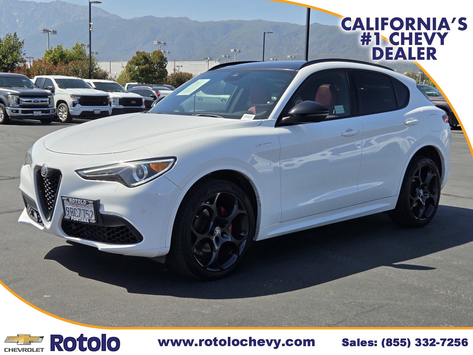 Used 2022 Alfa Romeo Stelvio Veloce AWD/4WD image 3