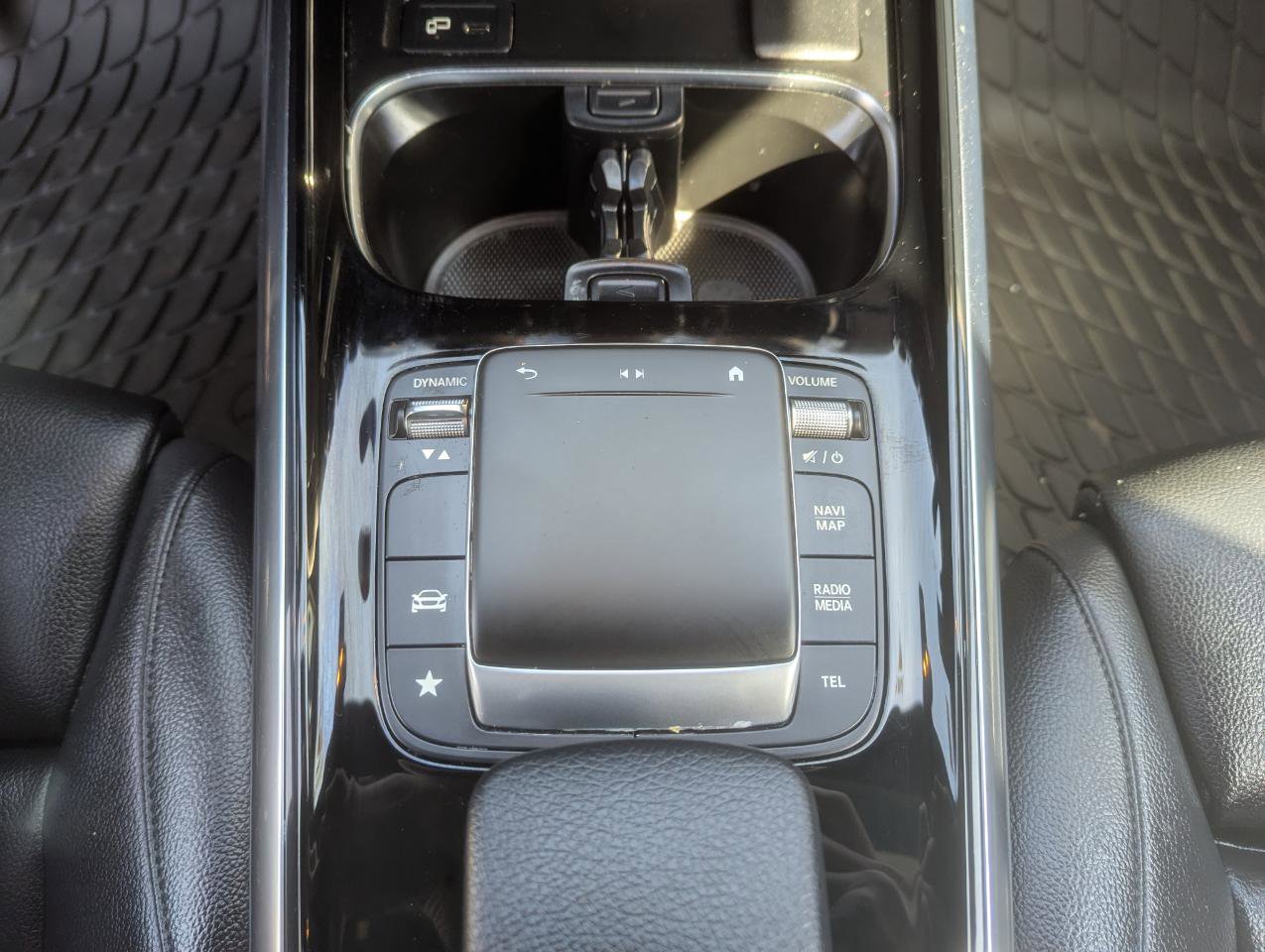 Used 2021 Mercedes-Benz GLA 250 4MATIC image 26