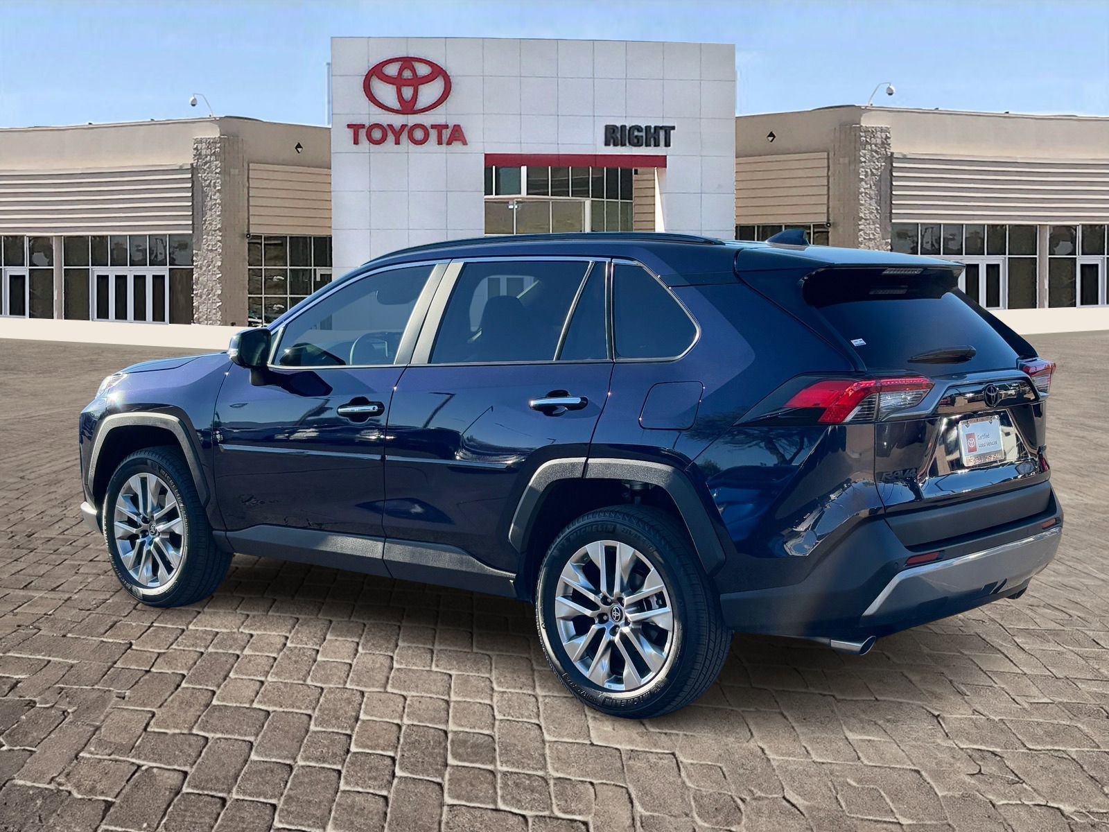 Used 2025 Toyota RAV4 Limited w/ Advanced Technology Package image 5