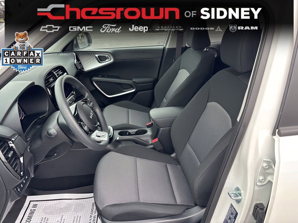 Used 2025 Kia Soul S image 25