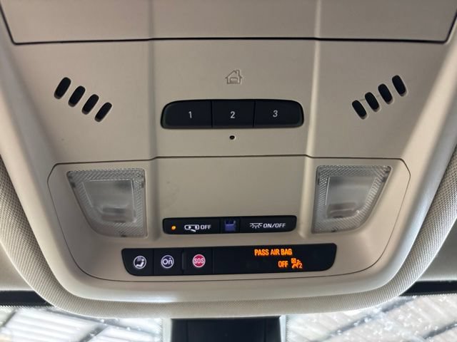 Used 2023 GMC Acadia Denali FWD image 27