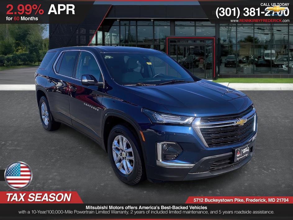 Used 2023 Chevrolet Traverse LS image 1
