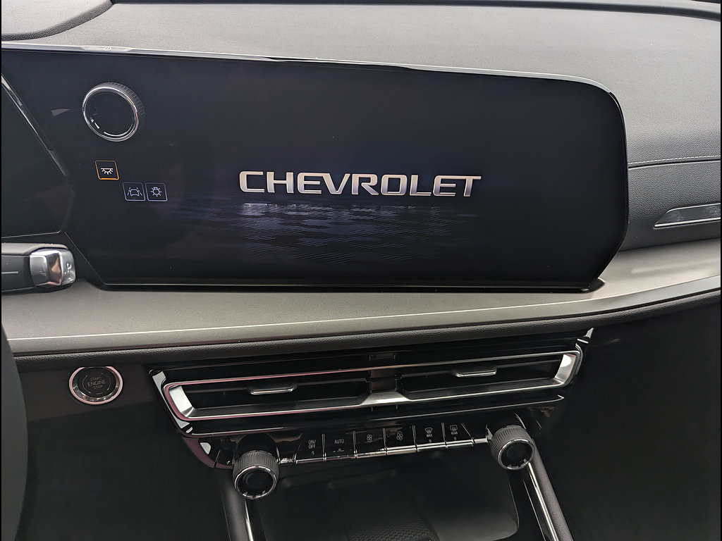 New 2026 Chevrolet Traverse LT w/ LPO, Floor Liner Package FWD image 23