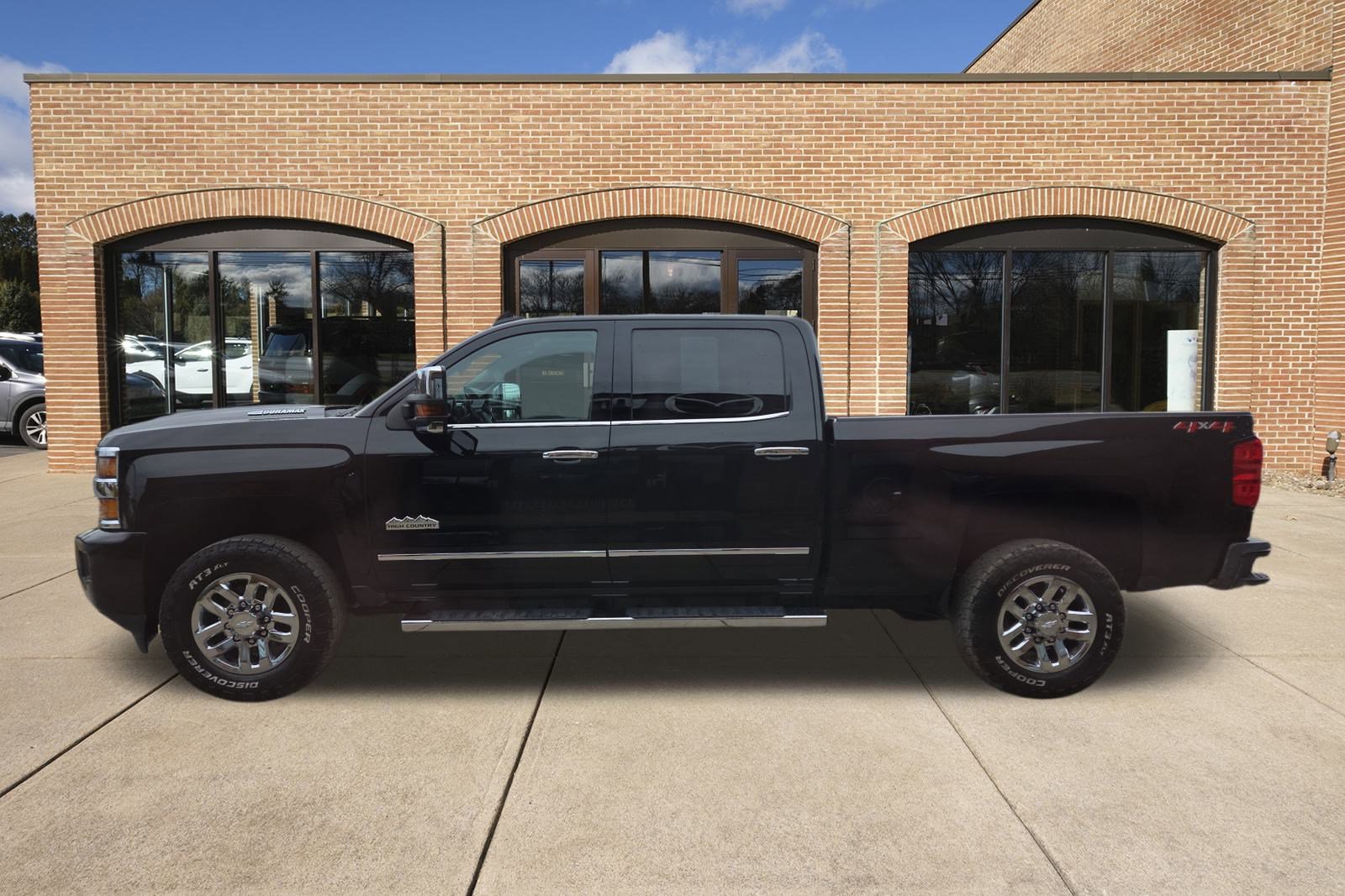 Used 2019 Chevrolet Silverado 3500 High Country w/ Duramax Plus Package image 7