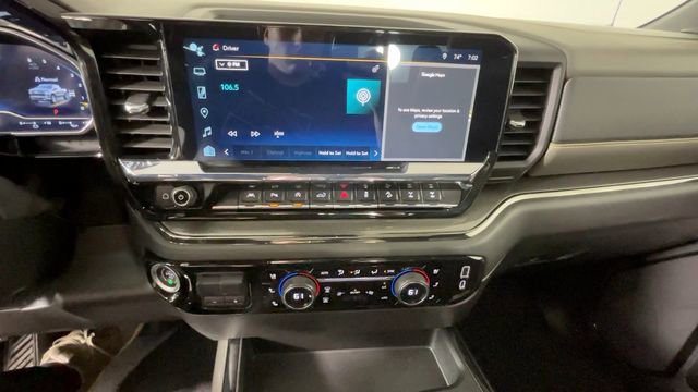 Used 2022 Chevrolet Silverado 1500 ZR2 w/ Technology Package AWD/4WD image 32