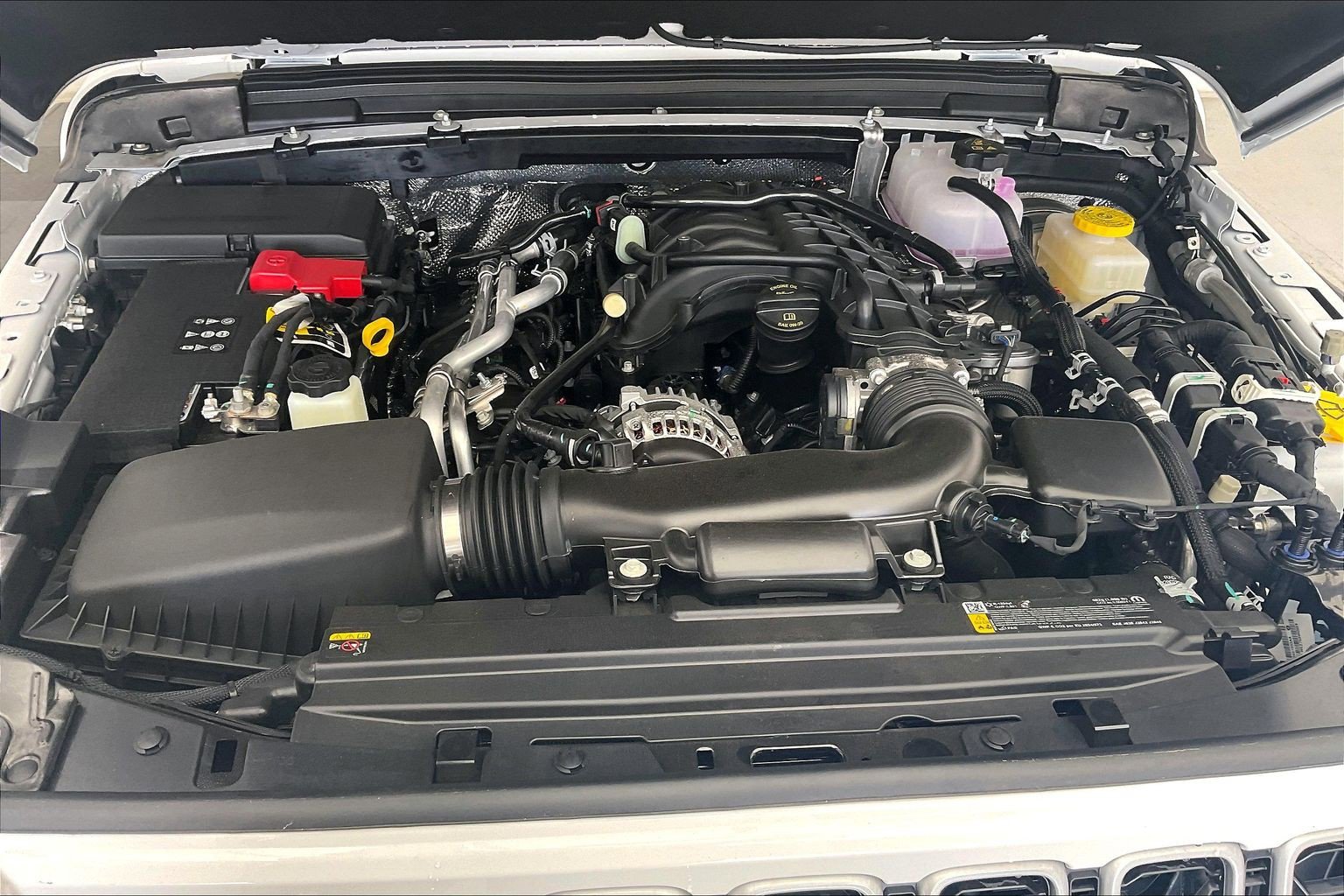 New 2026 Jeep Wrangler Sahara AWD/4WD image 18