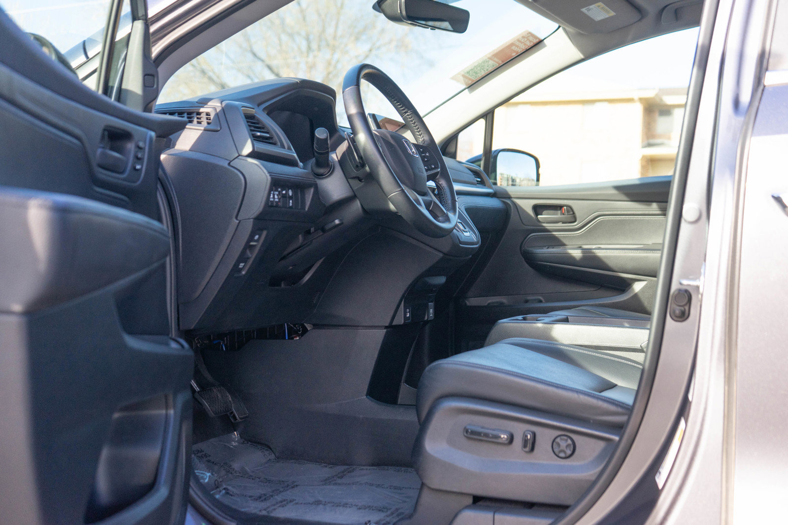 Used 2024 Honda Odyssey EX-L image 11