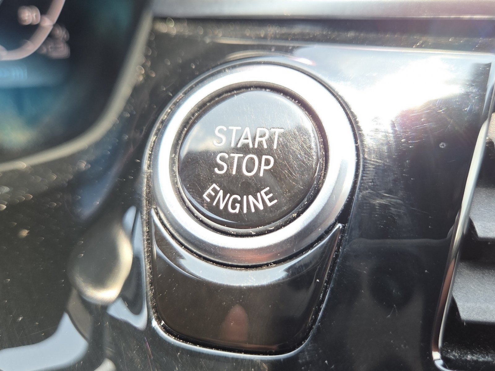 Used 2023 BMW 530e xDrive AWD/4WD image 34