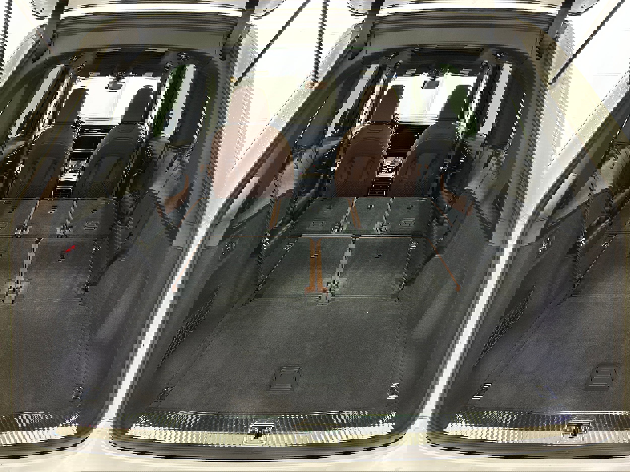 Used 2021 Audi Q7 image 37