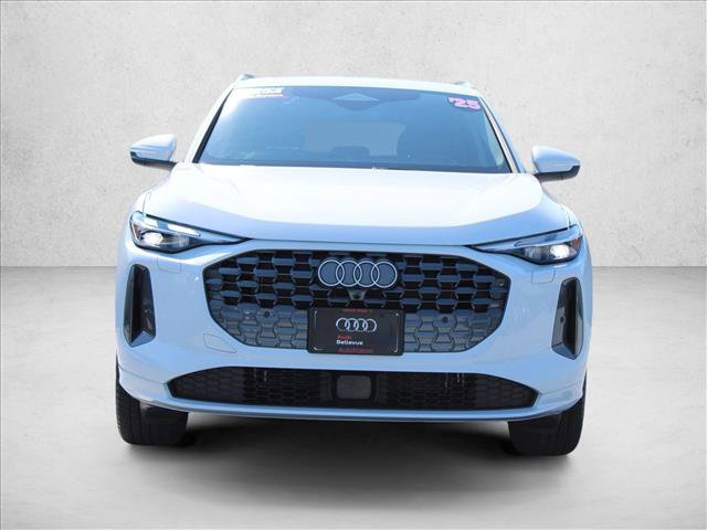 Certified 2025 Audi Q5 Premium w/ Convenience Package AWD/4WD image 2