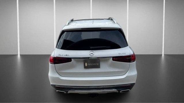 Used 2022 Mercedes-Benz GLS 450 4MATIC image 9