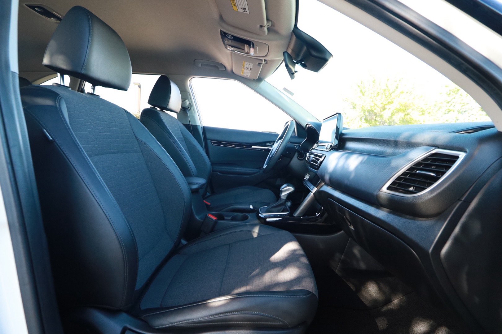 Used 2022 Kia Seltos Nightfall Edition AWD/4WD image 26