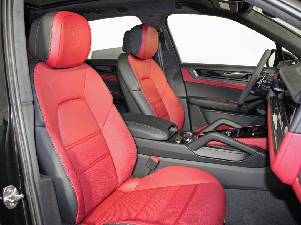 New 2026 Porsche Cayenne GTS image 41