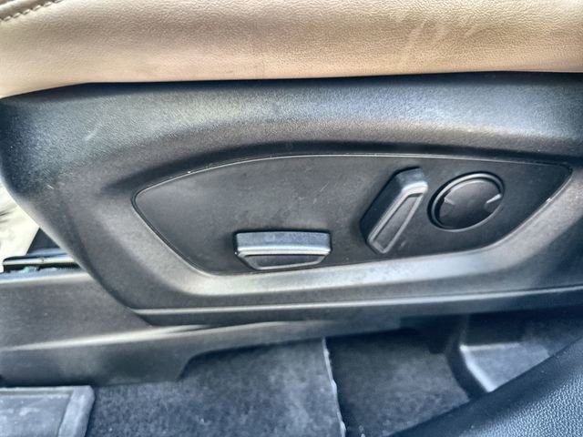 Used 2021 Ford Explorer XLT w/ Equipment Group 202A image 21