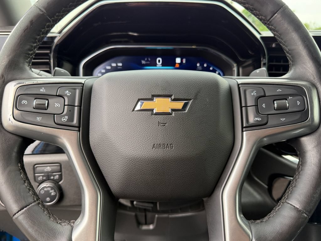 Used 2022 Chevrolet Silverado 1500 LT AWD/4WD image 20