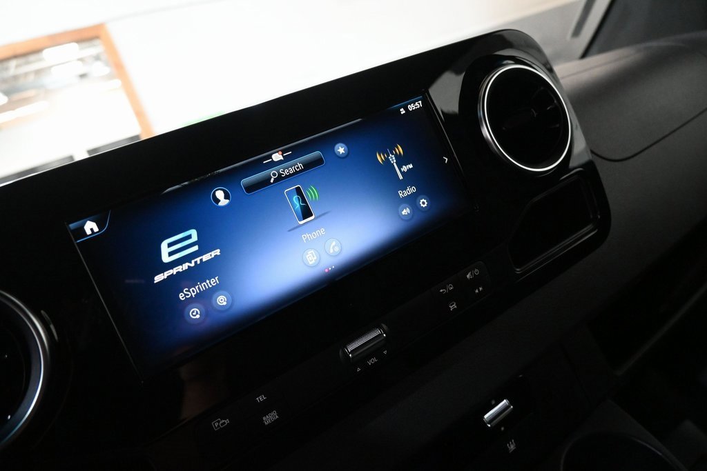 Used 2024 Mercedes-Benz eSprinter 170 Cargo image 16