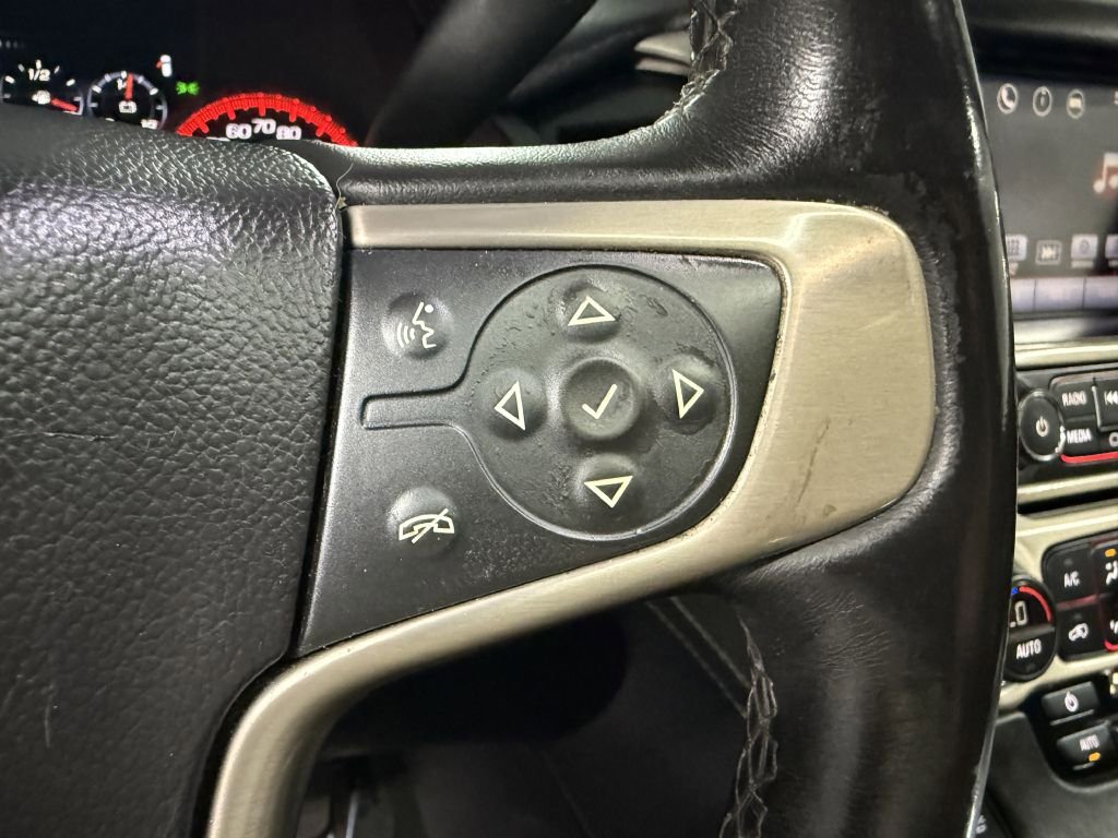 Used 2016 GMC Yukon XL Denali image 17