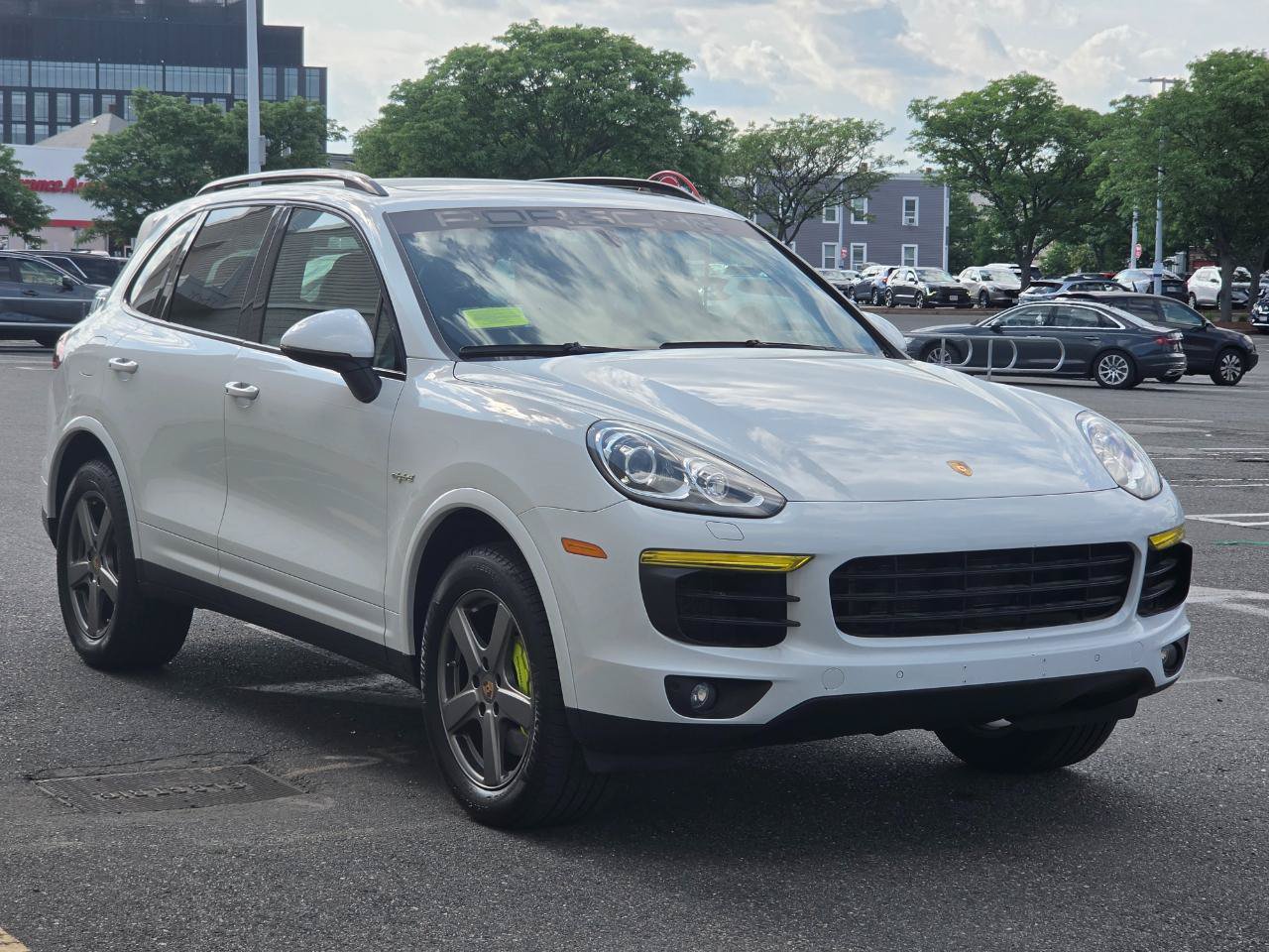 Used 2017 Porsche Cayenne S AWD/4WD image 3