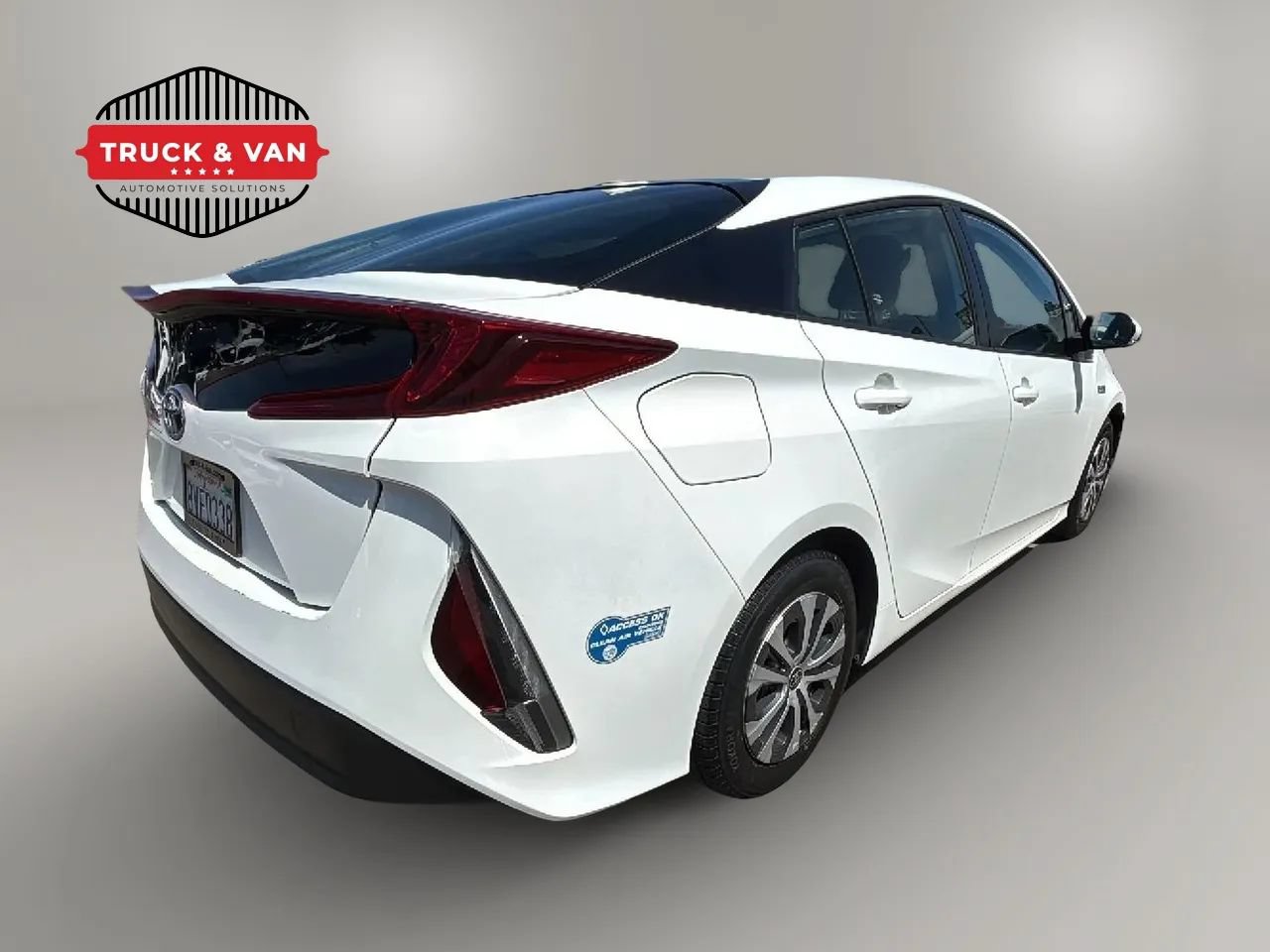 Used 2021 Toyota Prius Prime LE FWD image 5